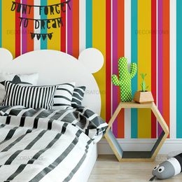 papel-de-parede-listrado-vertical-colorido