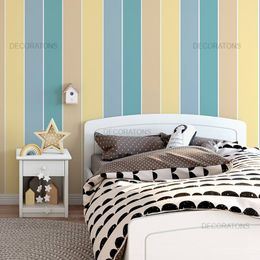 papel-de-parede-listrado-vertical-colorido-amarelo-e-azul